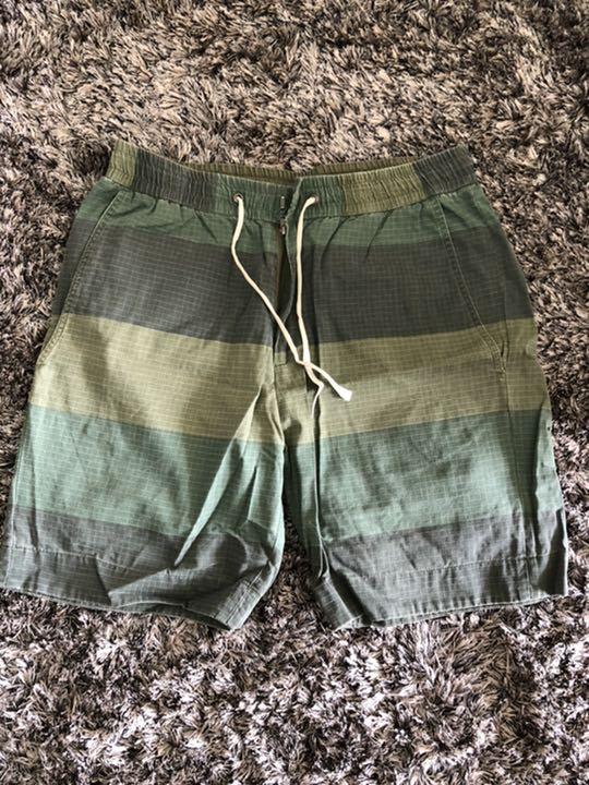 H&M ハーフパンツ