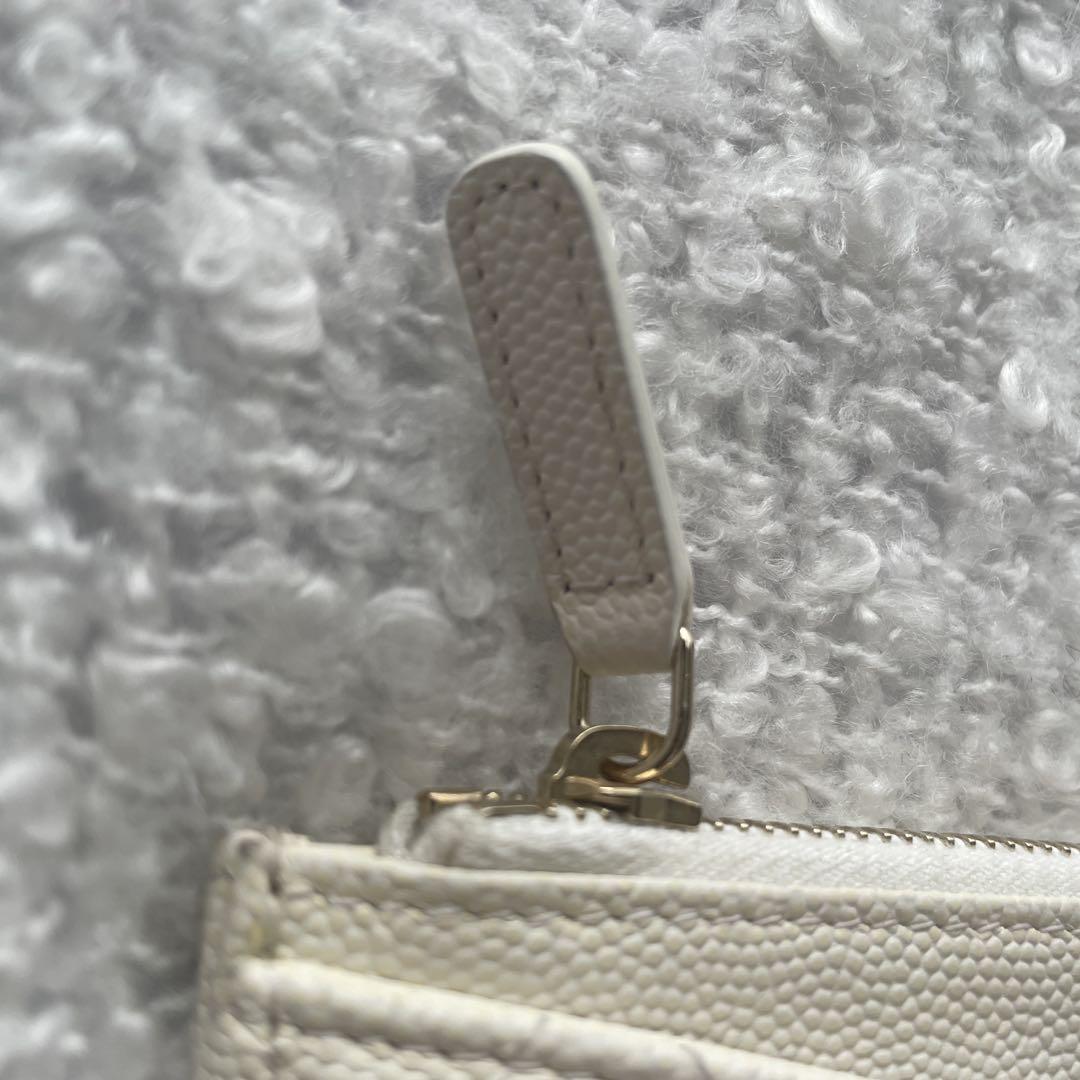 CHANEL マトラッセ スリムウォレット 白