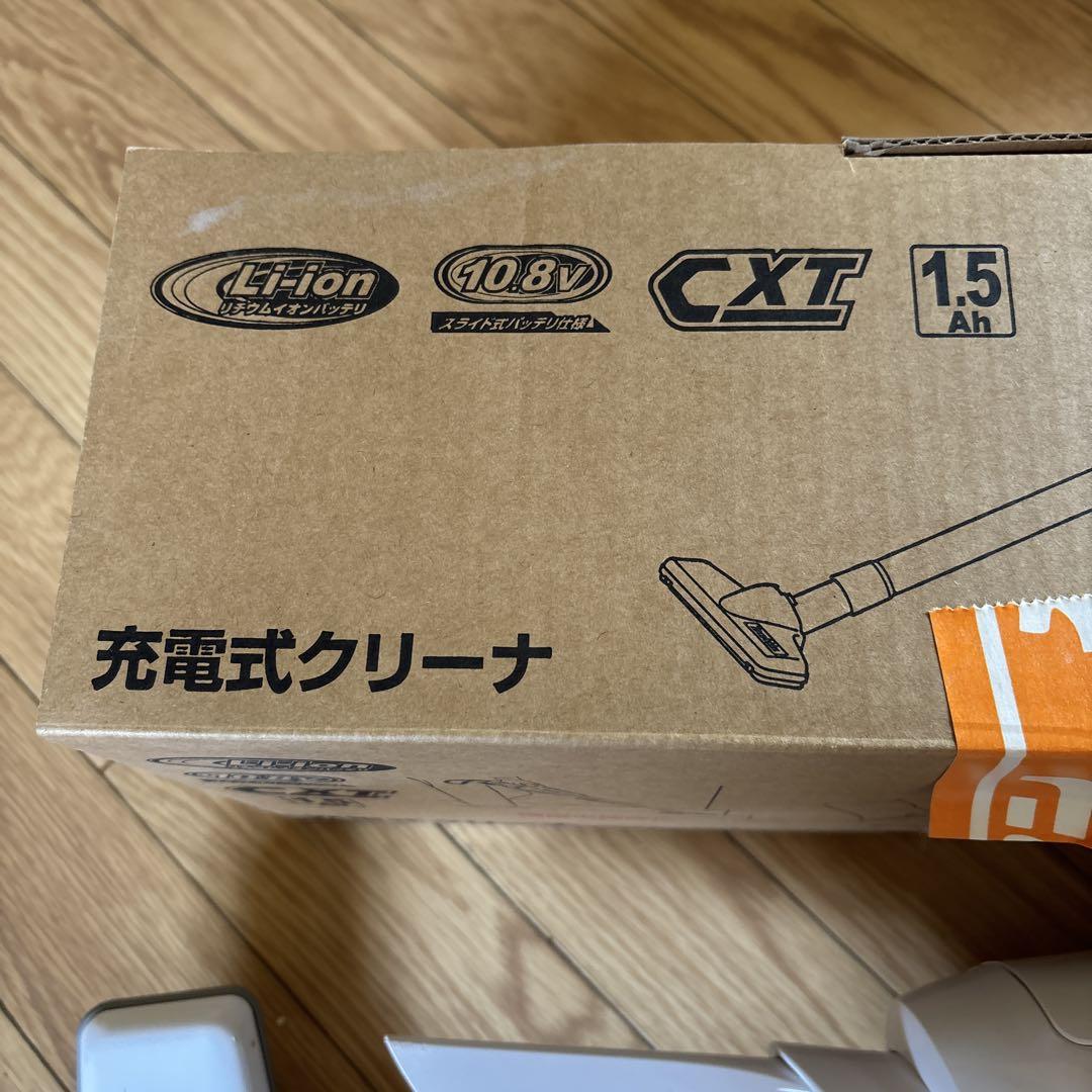 Makita CL107FD 充電式クリーナー