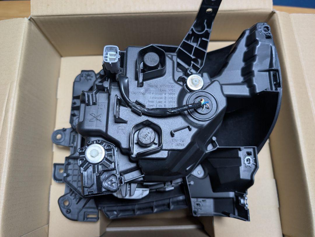 MK53Sスペーシアギア右ヘッドライト LEDヘッドライト