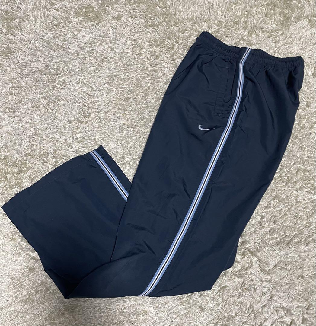 NIKEナイキ　ナイロン　セットアップ　Lサイズ　紺　ネイビー