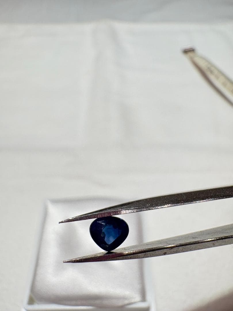 天然ブルーサファイア 0.62ct 4×5mm ハートシェイプ ルース 裸石