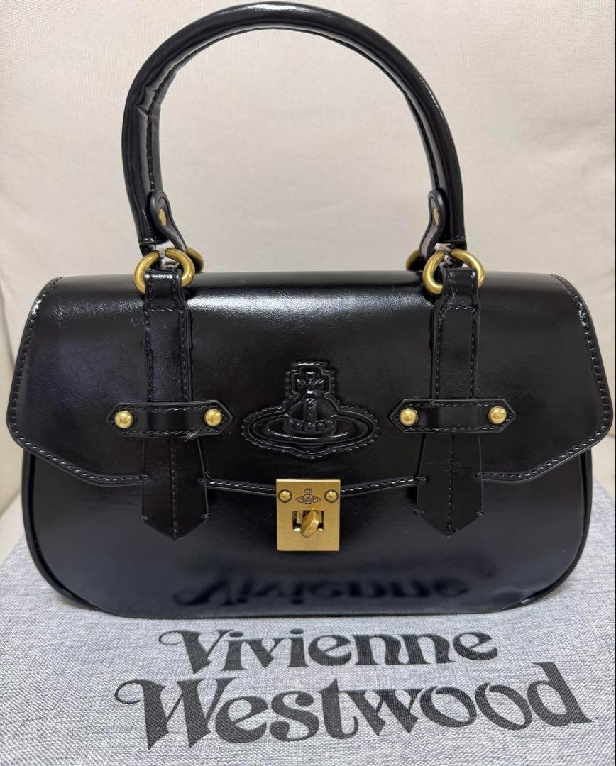 Vivienne Westwood黒のスタイリッシュなハンドバッグ