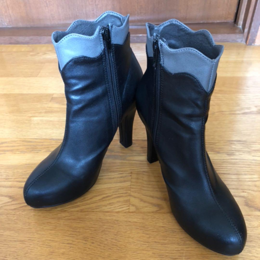 chesty Mサイズ sgiRb-m27454657290 ビジュー付ショートブーツ 得価正規品