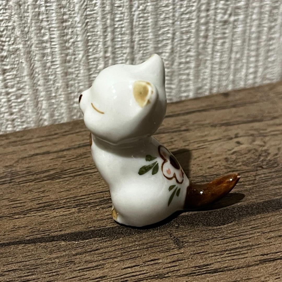陶器 白い猫 フィギュア 置き物