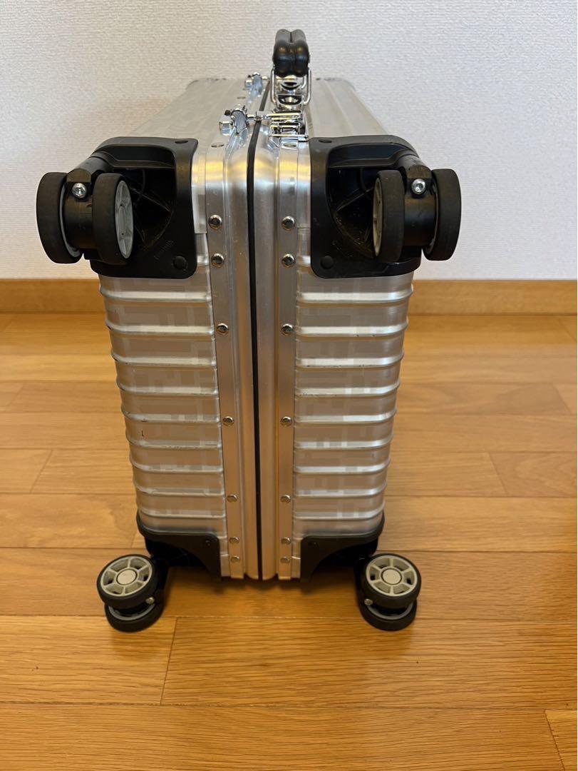 FENDI RIMOWA キャリーケースシルバーフェンディリモワ　コラボ　限定
