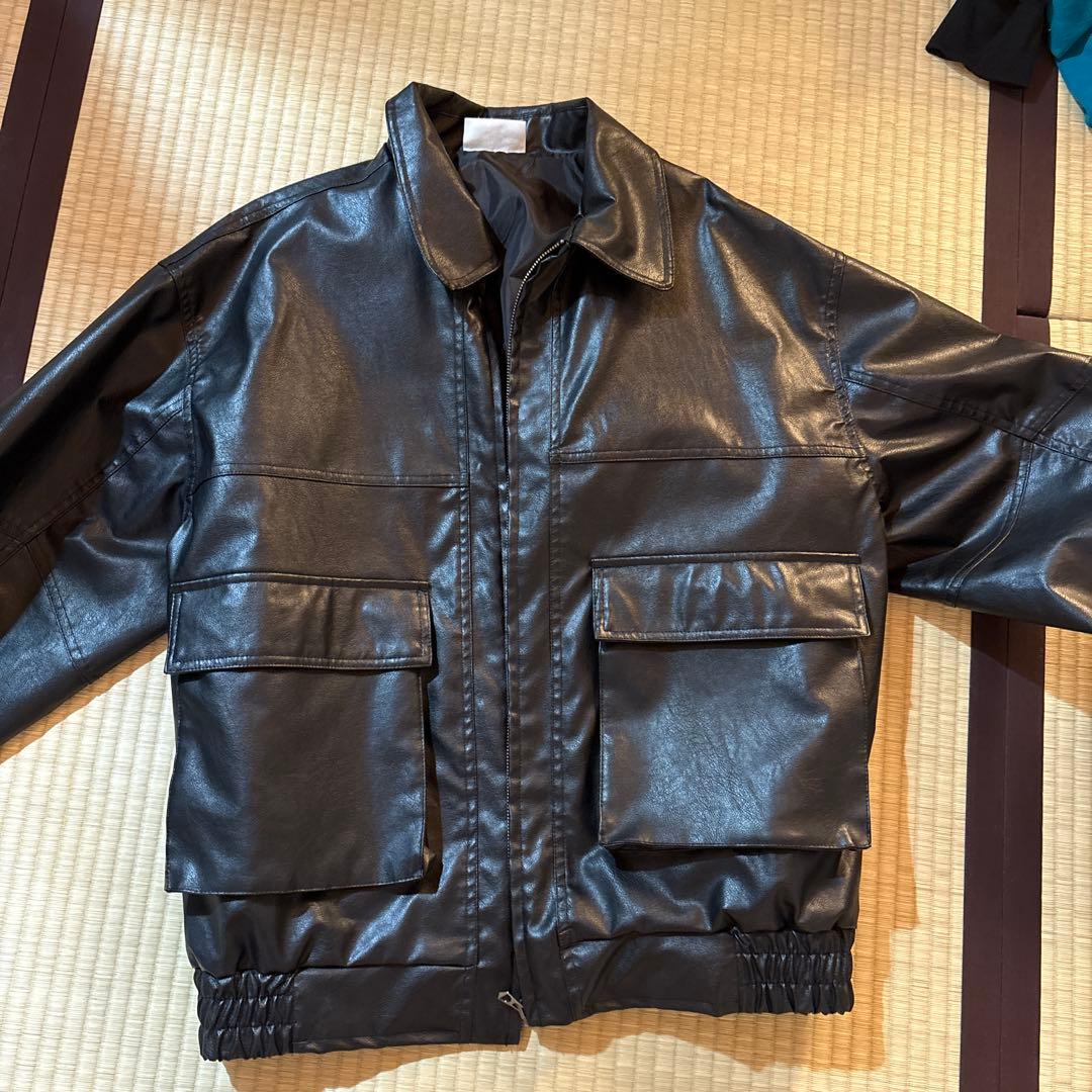 黒 レザー ジャケット