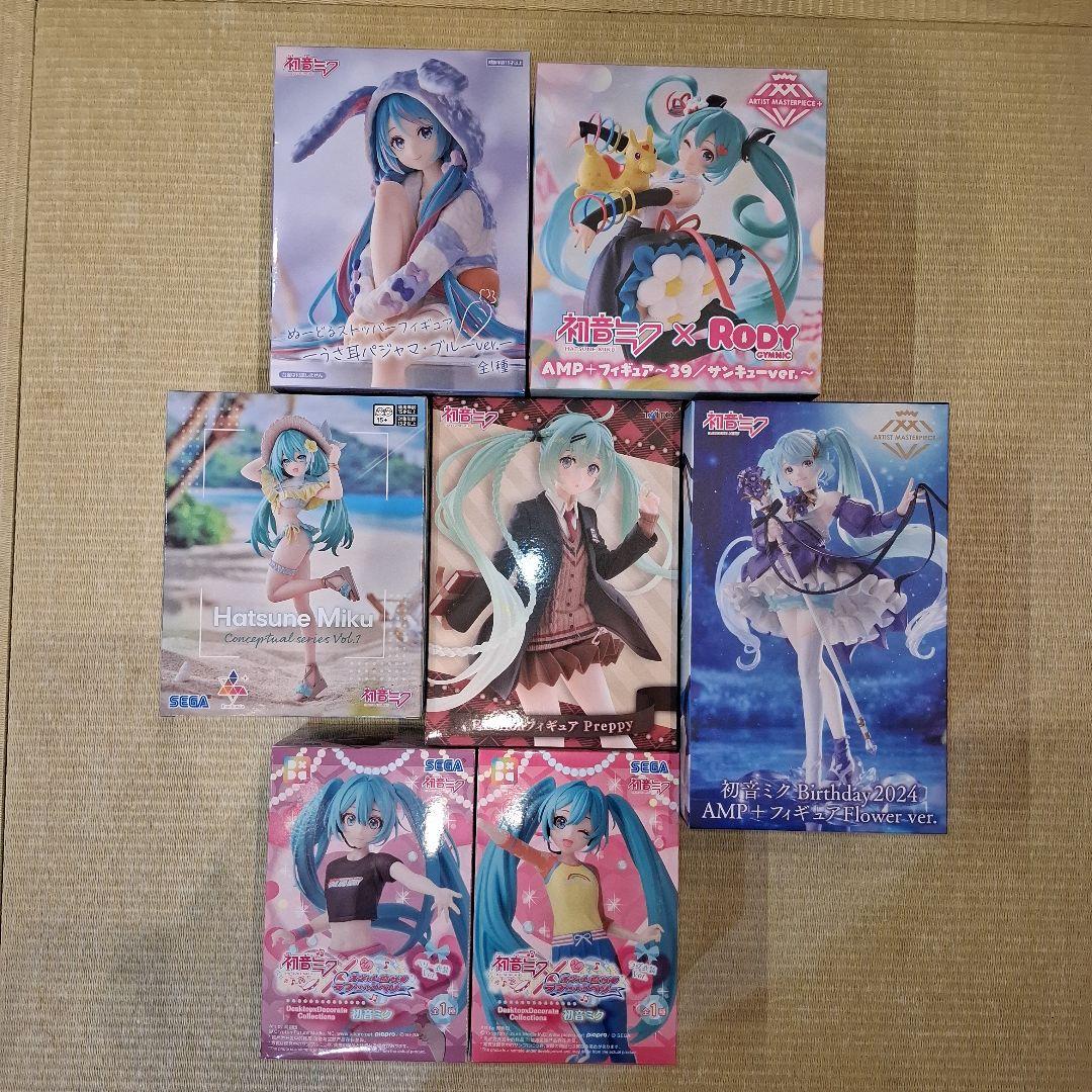 新品未開封最新含む初音ミクフィギュア７体まとめ売り