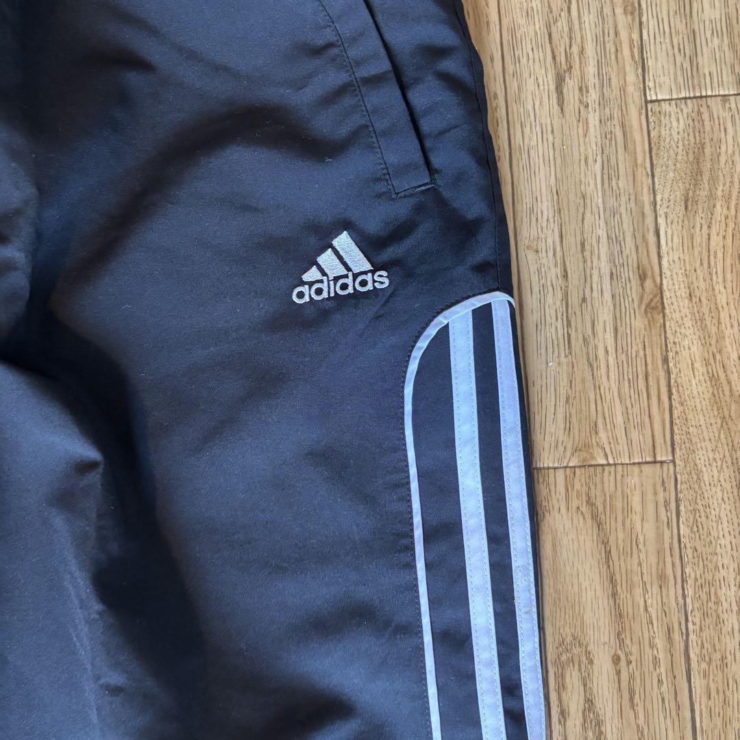 adidasナイロンパンツ　ワイド
