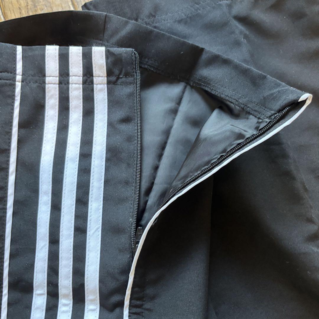 adidasナイロンパンツ　ワイド
