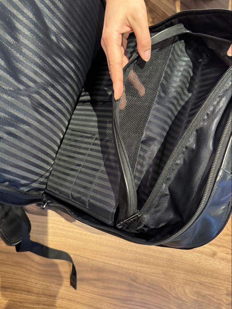 TUMI レザー バックパック ブラック