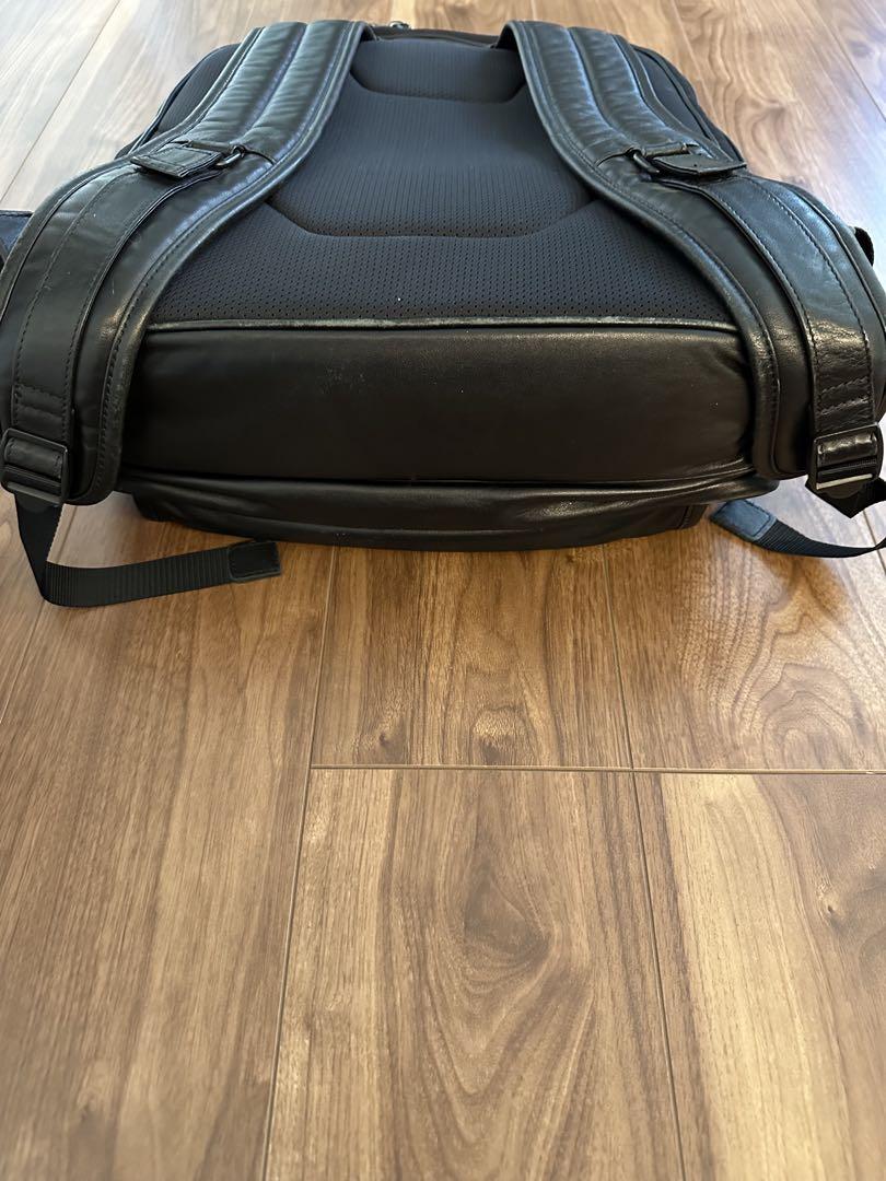 TUMI レザー バックパック ブラック