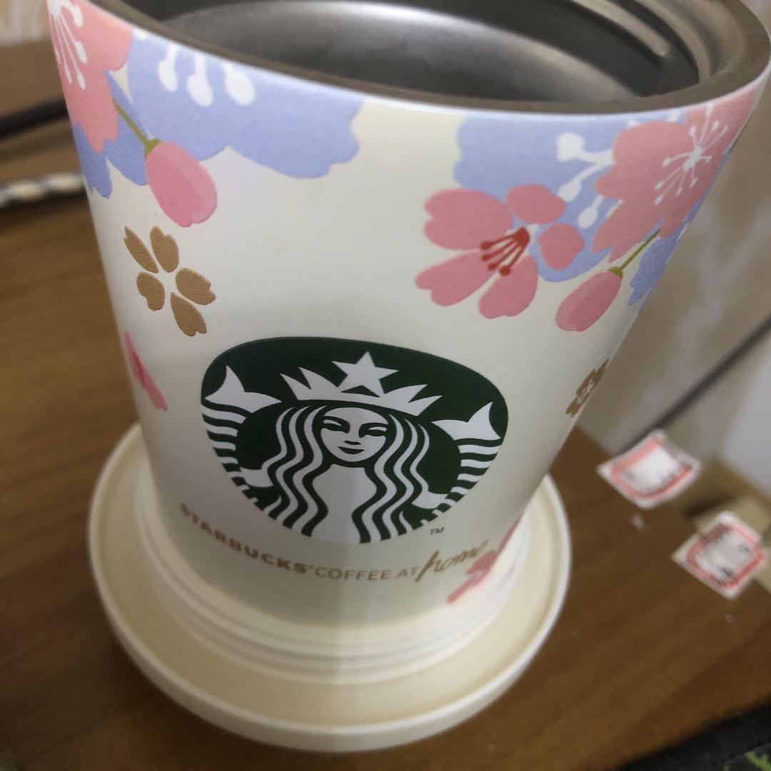 Starbucks 桜のカップホルダー