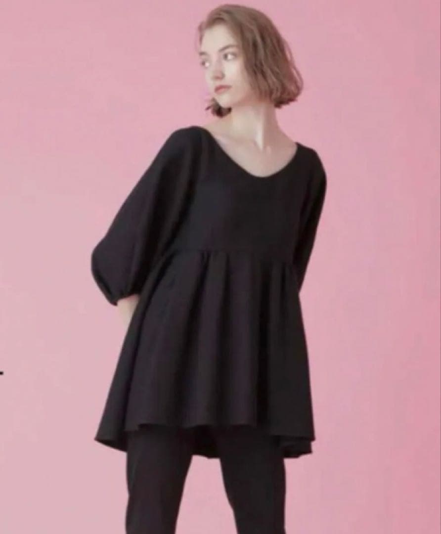 LE PHIL ブラックパフスリーブジャガードペプラムトップス ブラウスシルク混