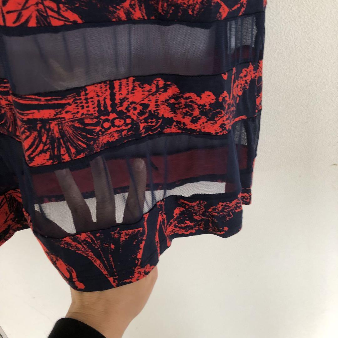 Desigual 半袖チュニック 黒 グラフィックプリント