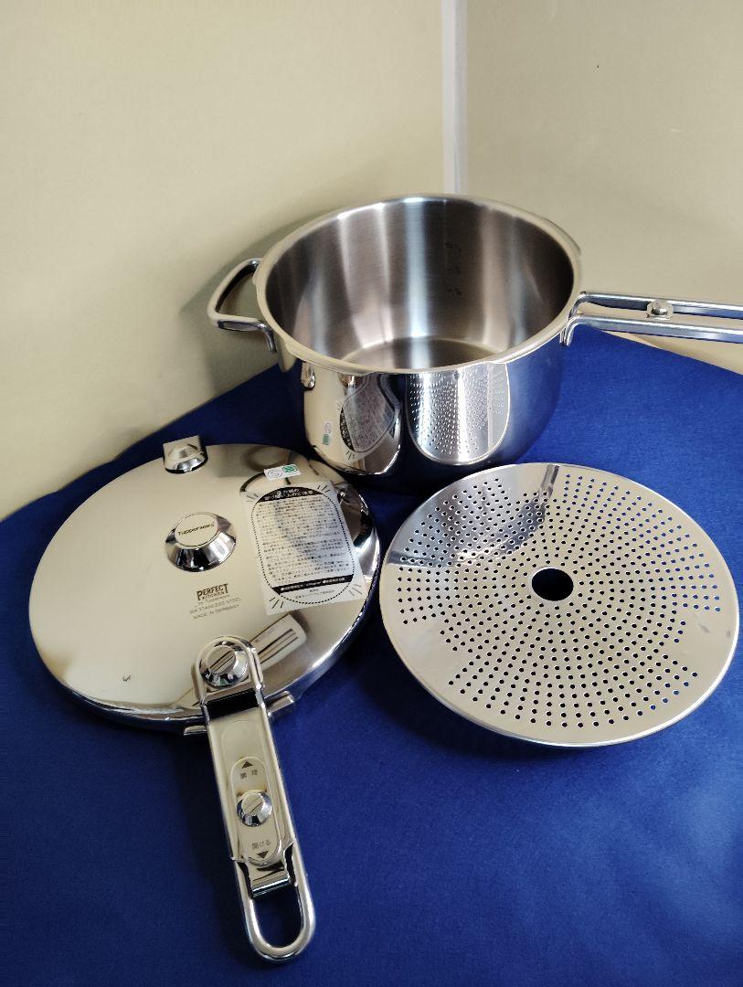 Tupper ware perfect kitchen