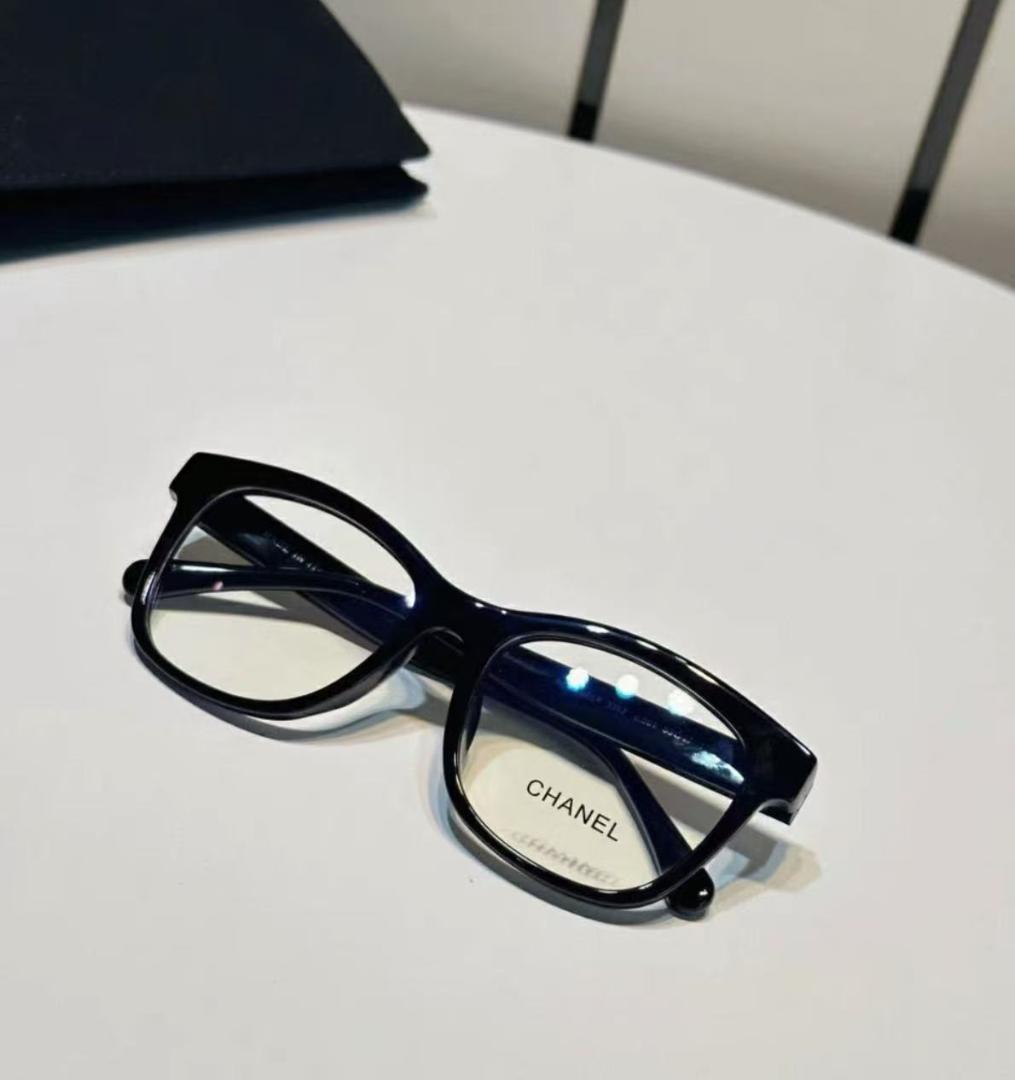 美品 CHANEL ブラック メガネ ケース付き