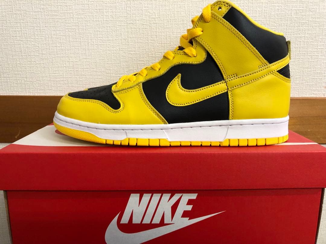 NIKE DUNK HI SP BLACK/VARSITY MAIZE