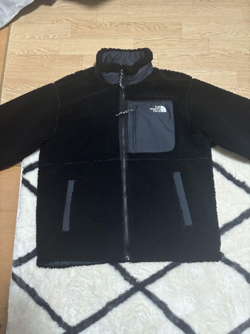 The North Face ボアリバーシブルジャケット 黒