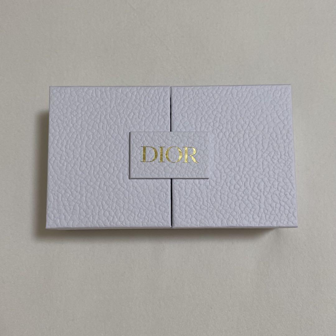 Diorクリスタル会員バースデーギフトジャドールディスカバリーキット Dior クリスタル会員 バースデーギフト ジャドール