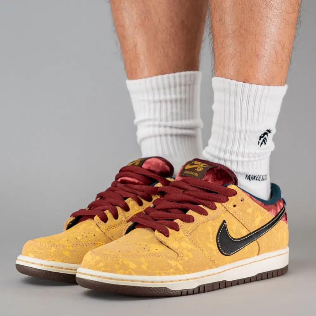 Nike SB Dunk Low Pro City of Cinema 27㌢