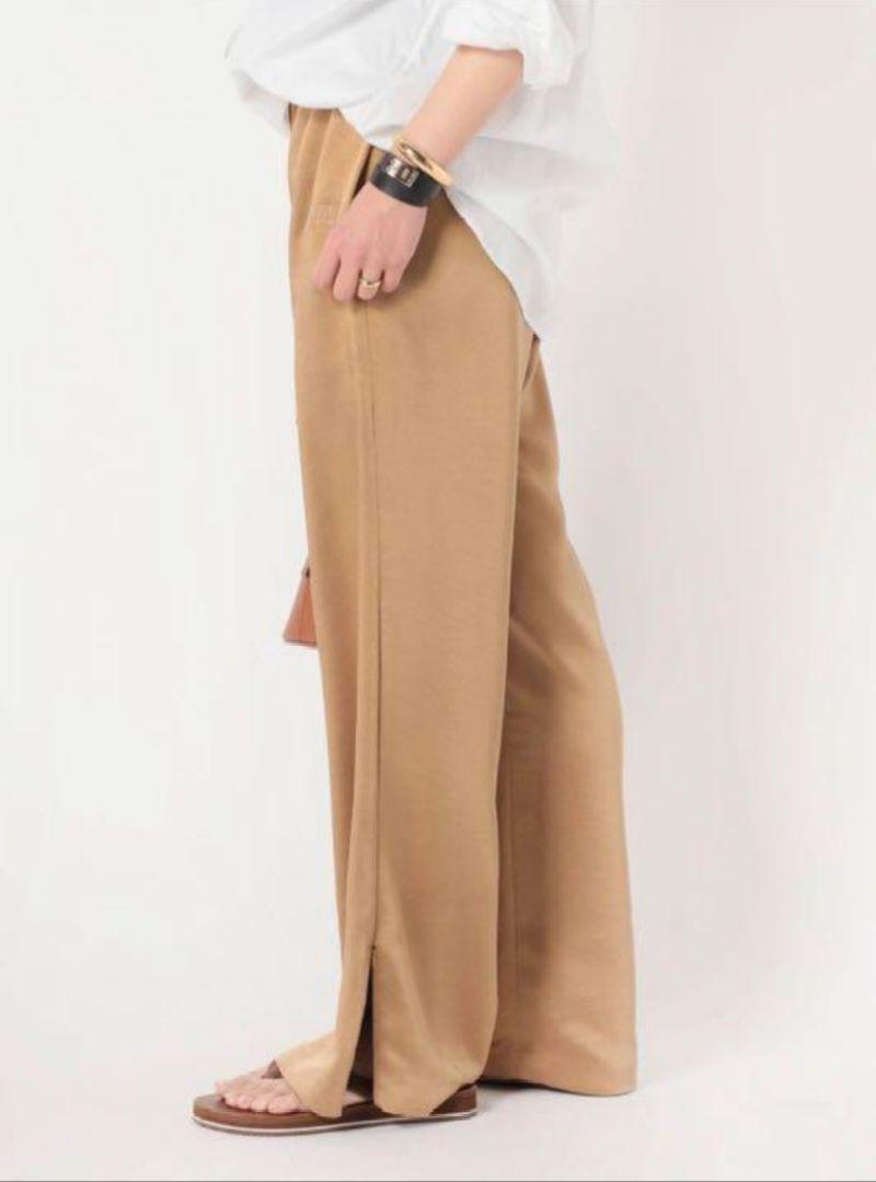 エーピーストゥディオTRACKPANTS