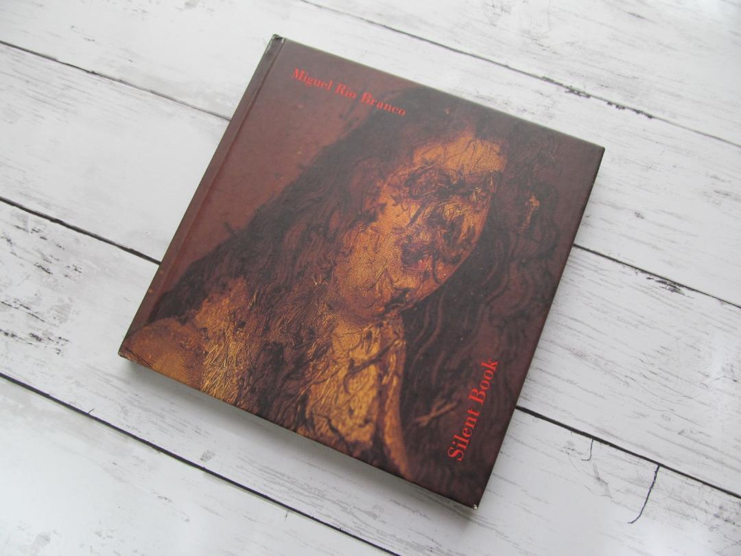 在庫人気 初版本 silent book miguel rio branco zsjr5-m27599552202 レア 大人気SALE