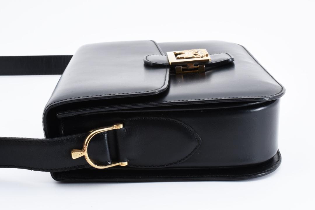 【極美品】CELINE セリーヌ 金馬 ショルダーバックトリオンフ レザー