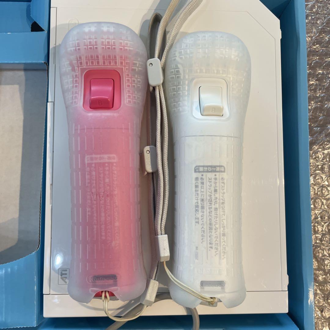 Wii本体 Wiiリモコンプラス2個