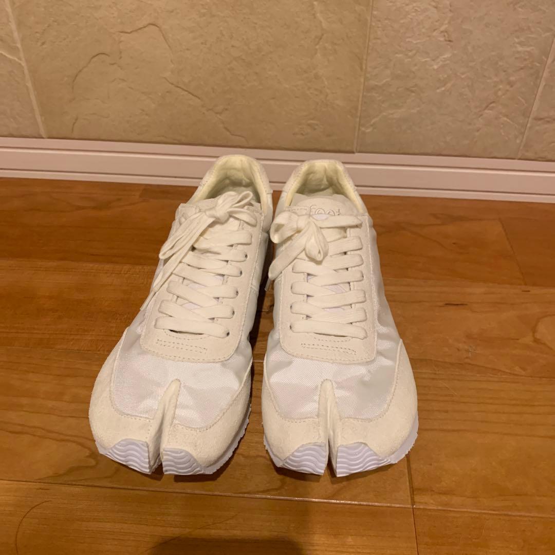 タビスニーカー