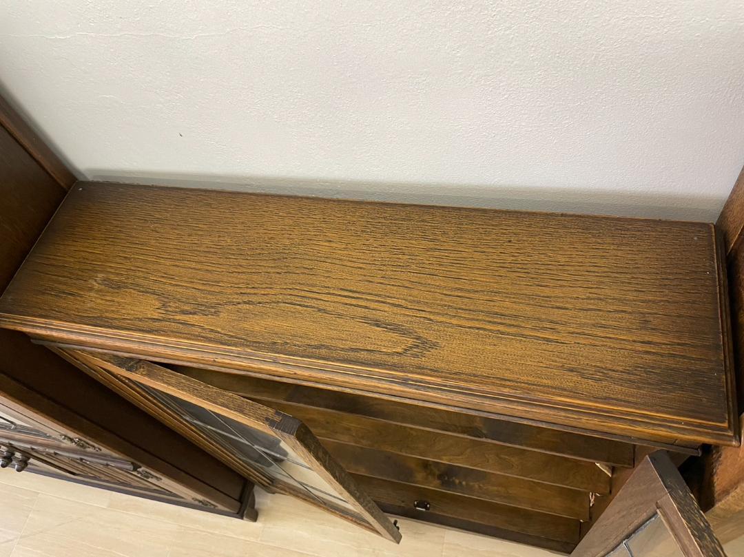 1930年代　イギリスアンティーク　キャビネット　神戸家具　ディスプレイ　本棚