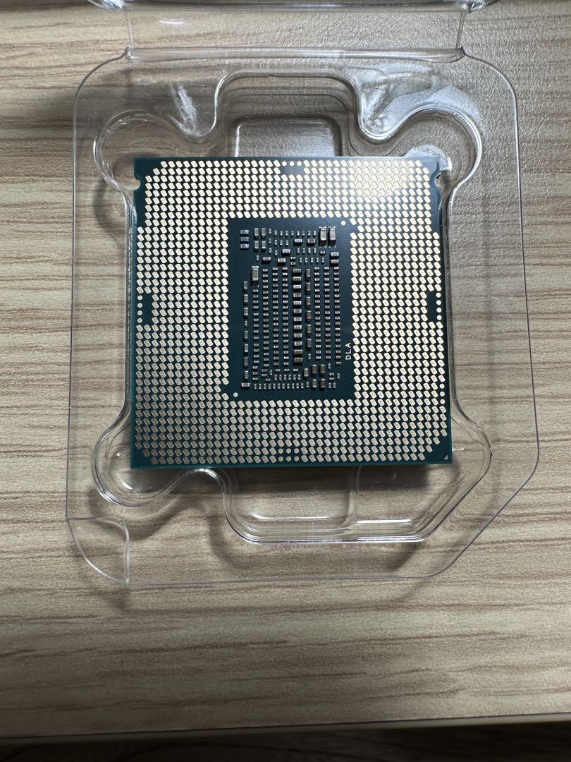 流行に Intel - Core i9 9900T Intel www.chirolaval.com i9 9900T