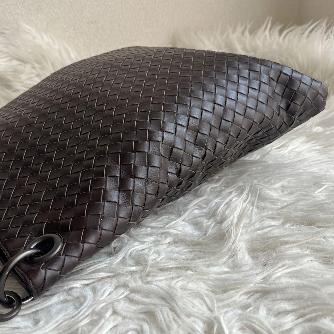 ✨️極美品✨️ BOTTGAVENETA イントレチャート ショルダーバッグ レザー