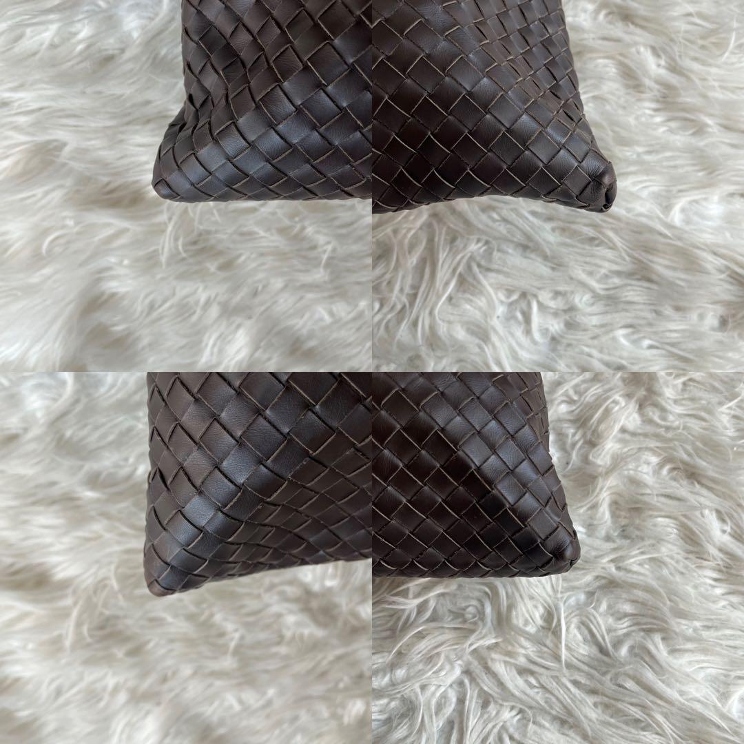 ✨️極美品✨️ BOTTGAVENETA イントレチャート ショルダーバッグ レザー