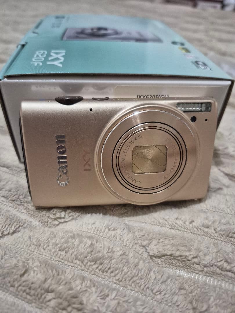 Canon IXY 620F 　ゴールドデジカメ