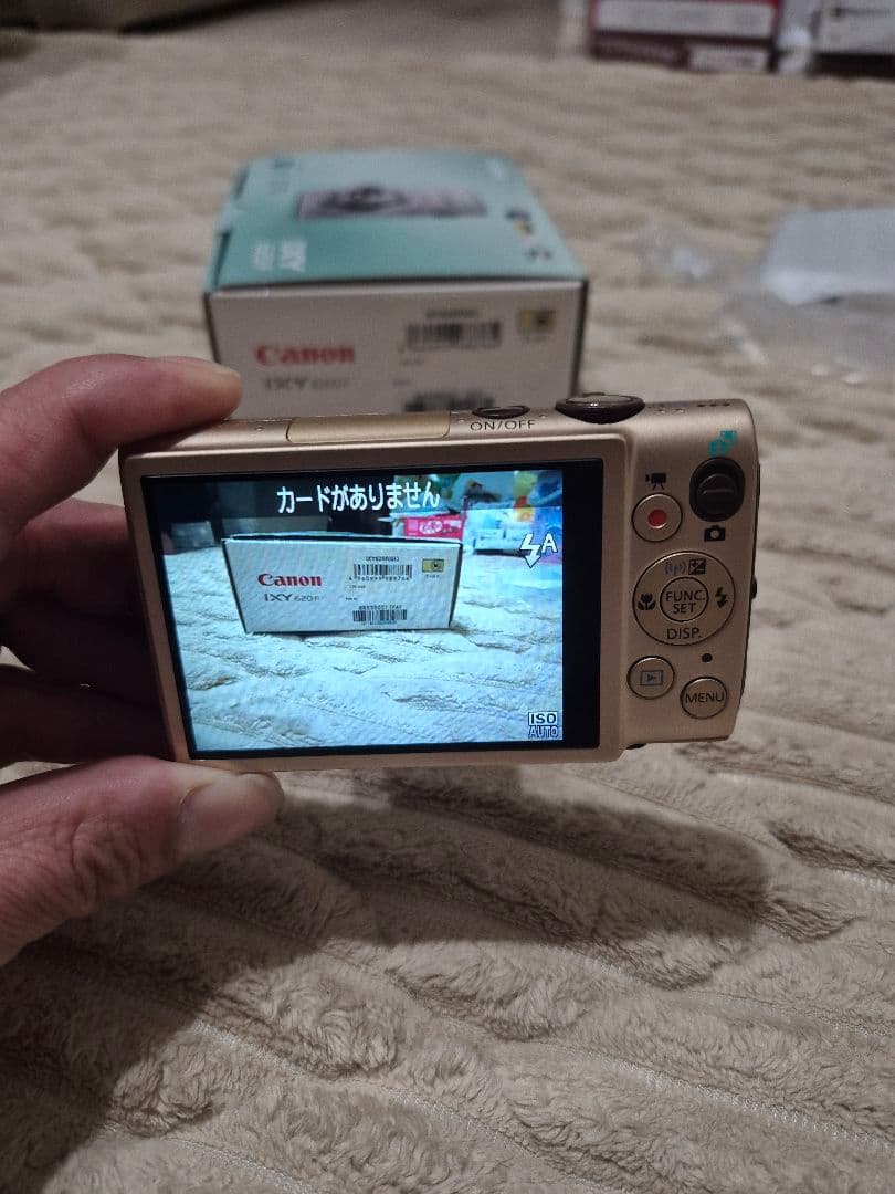 Canon IXY 620F 　ゴールドデジカメ