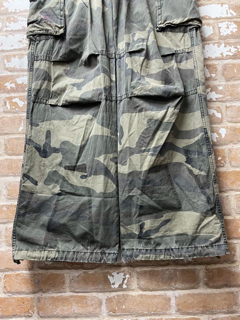 90s カーゴパンツ 迷彩　ミリタリー　カモ柄　迷彩パンツ　カーキ　古着