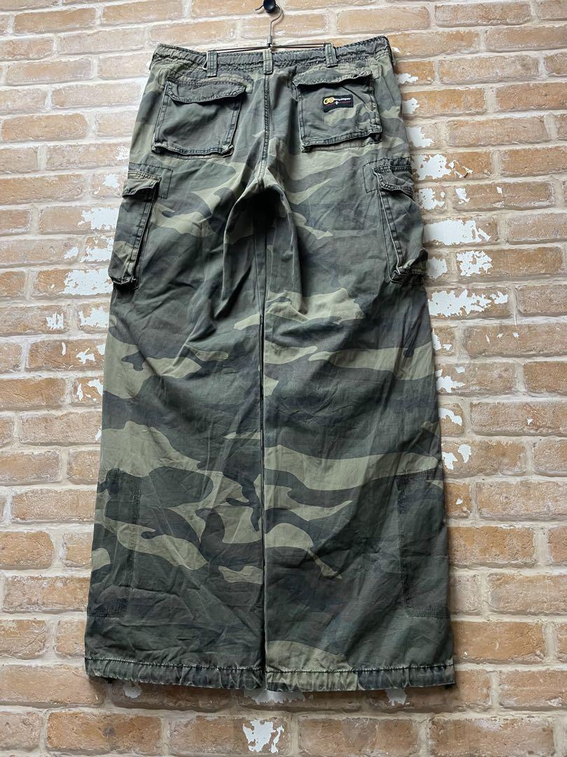 90s カーゴパンツ 迷彩　ミリタリー　カモ柄　迷彩パンツ　カーキ　古着