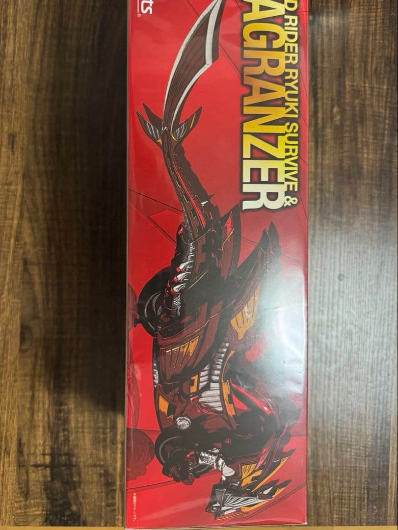 S.H.Figuarts 仮面ライダー龍騎サバイブ&ドラグランザーセット