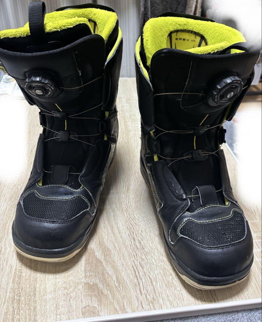SALOMON スノーボードブーツ 黒/黄 サロモン スノーボードブーツ 黒/黄最高