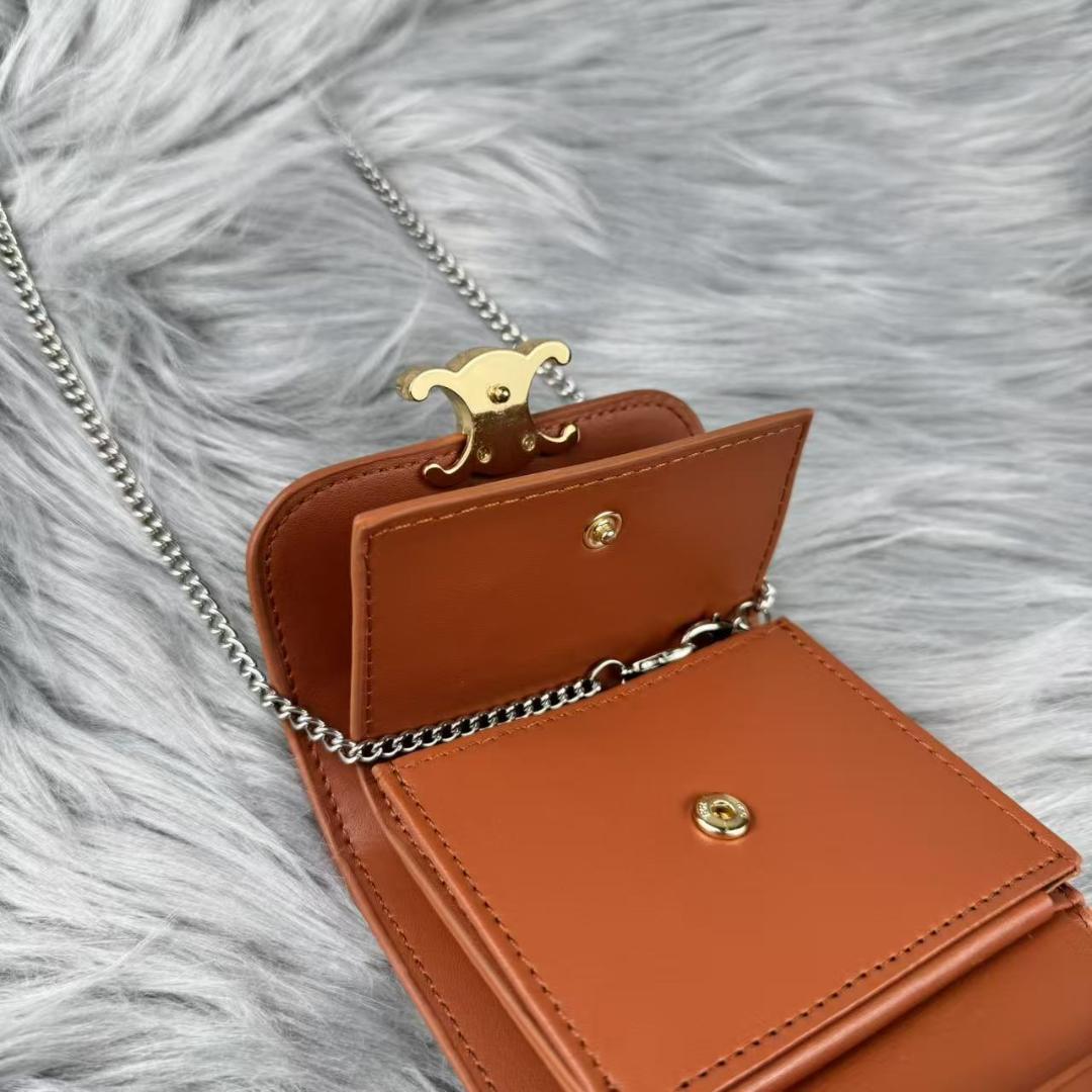 セリーヌ 三つ折り 財布 ベージュ トリオンフ ロゴ レザーHTG