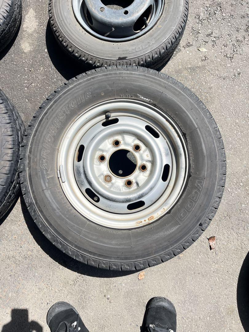 レア品　2トン　ダブルタイヤ195/80R15 145R12 アトラス　タイタン