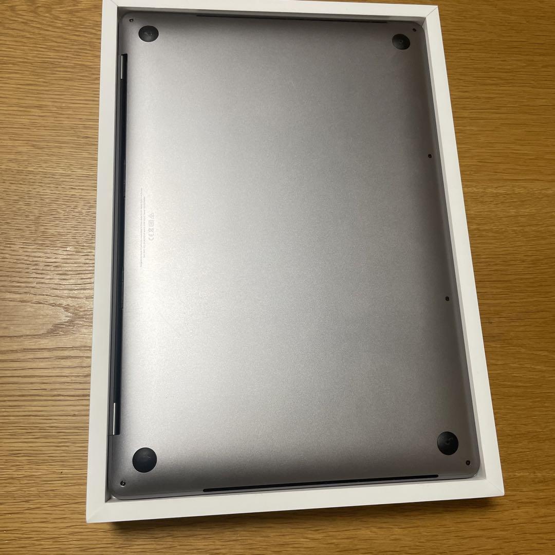 美品　MacBook Pro  16インチ　1T