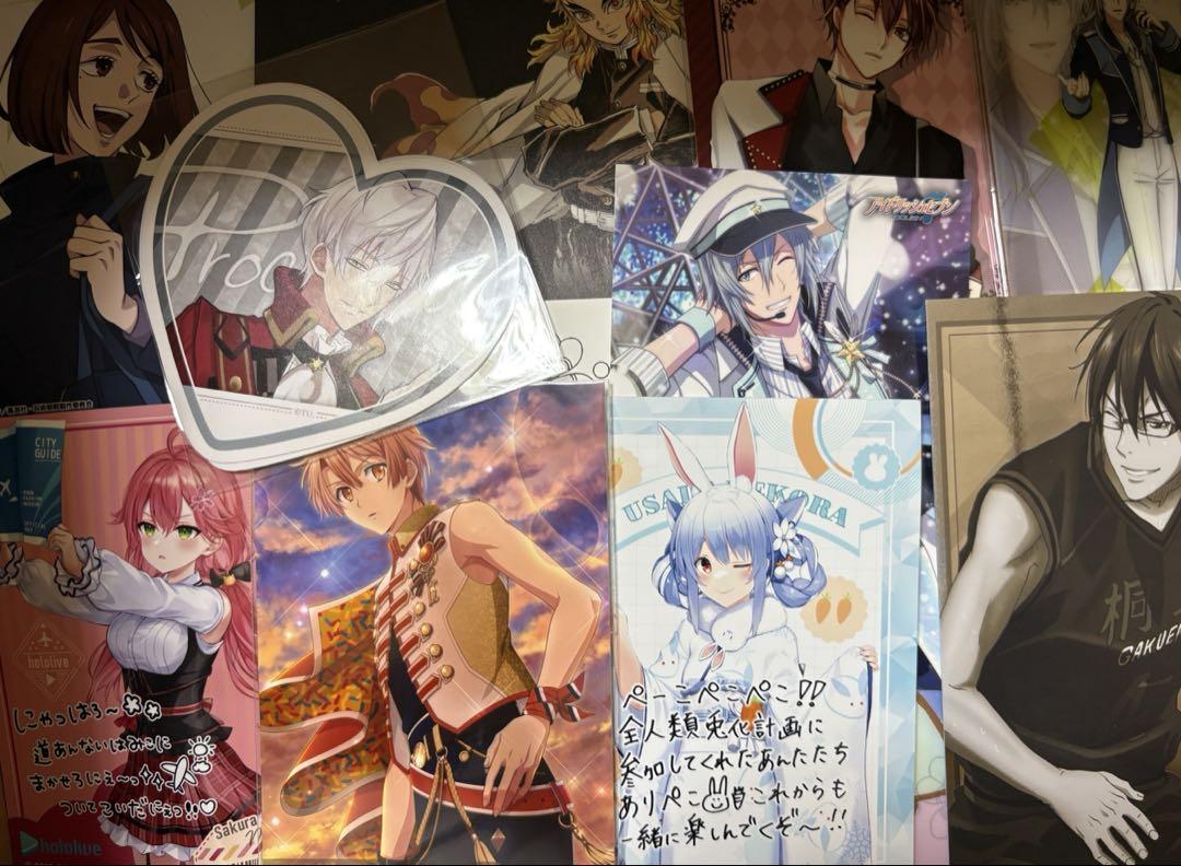 アニメ アニメグッズ キャラクターグッズ まとめ売り 大量 紙類 激安 さ