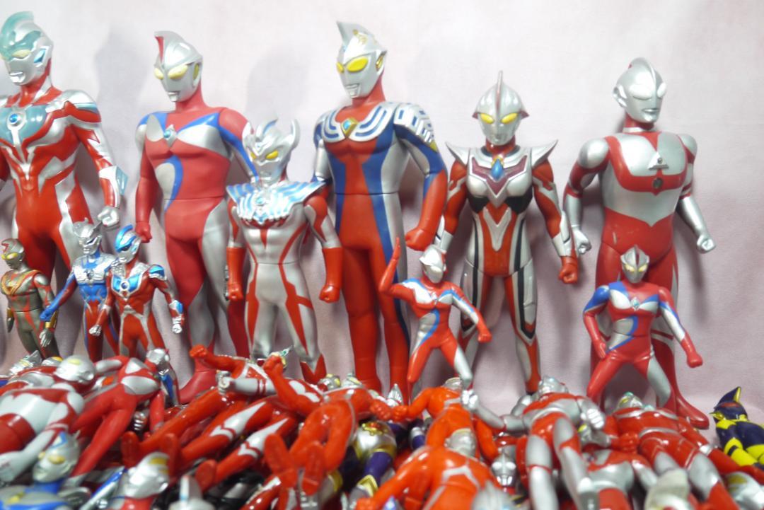 ウルトラマン　ソフビ　フィギュア　200体