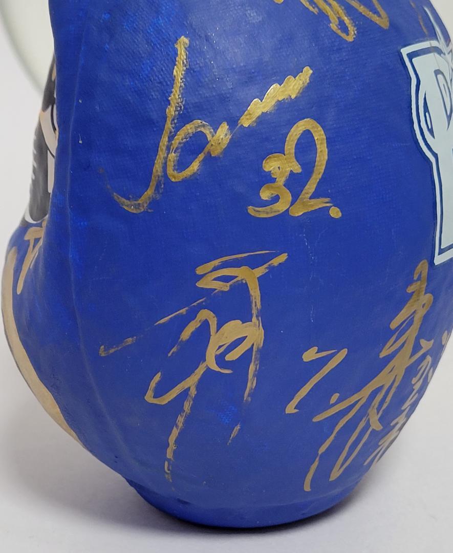 #19 山﨑康晃（ほか７名）直筆サイン入り 開運だるま ☆ベイスターズ ※激レア
