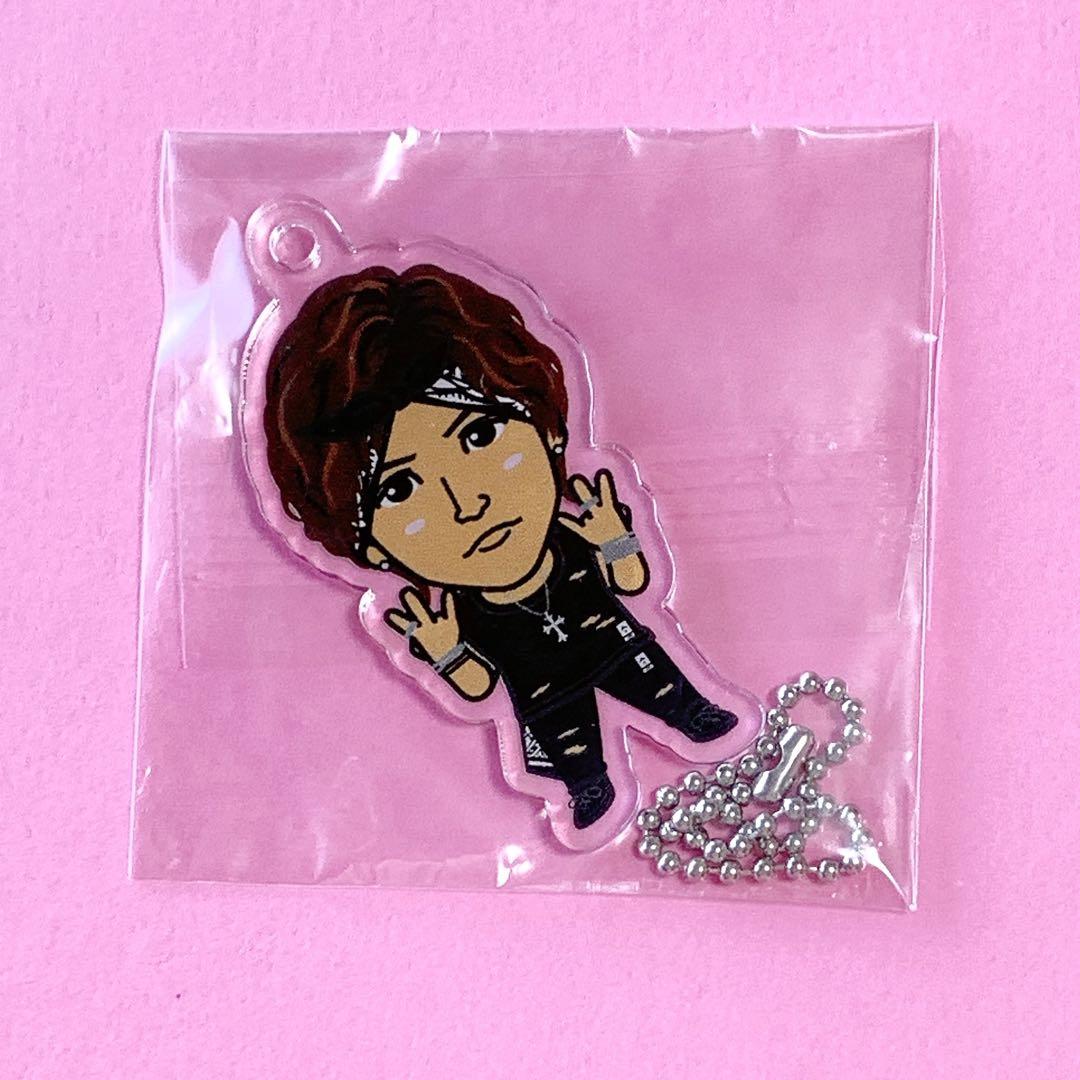 Amazon.co.jp: 岩田剛典 アクリルブロック IVPPYPHU : おもちゃ