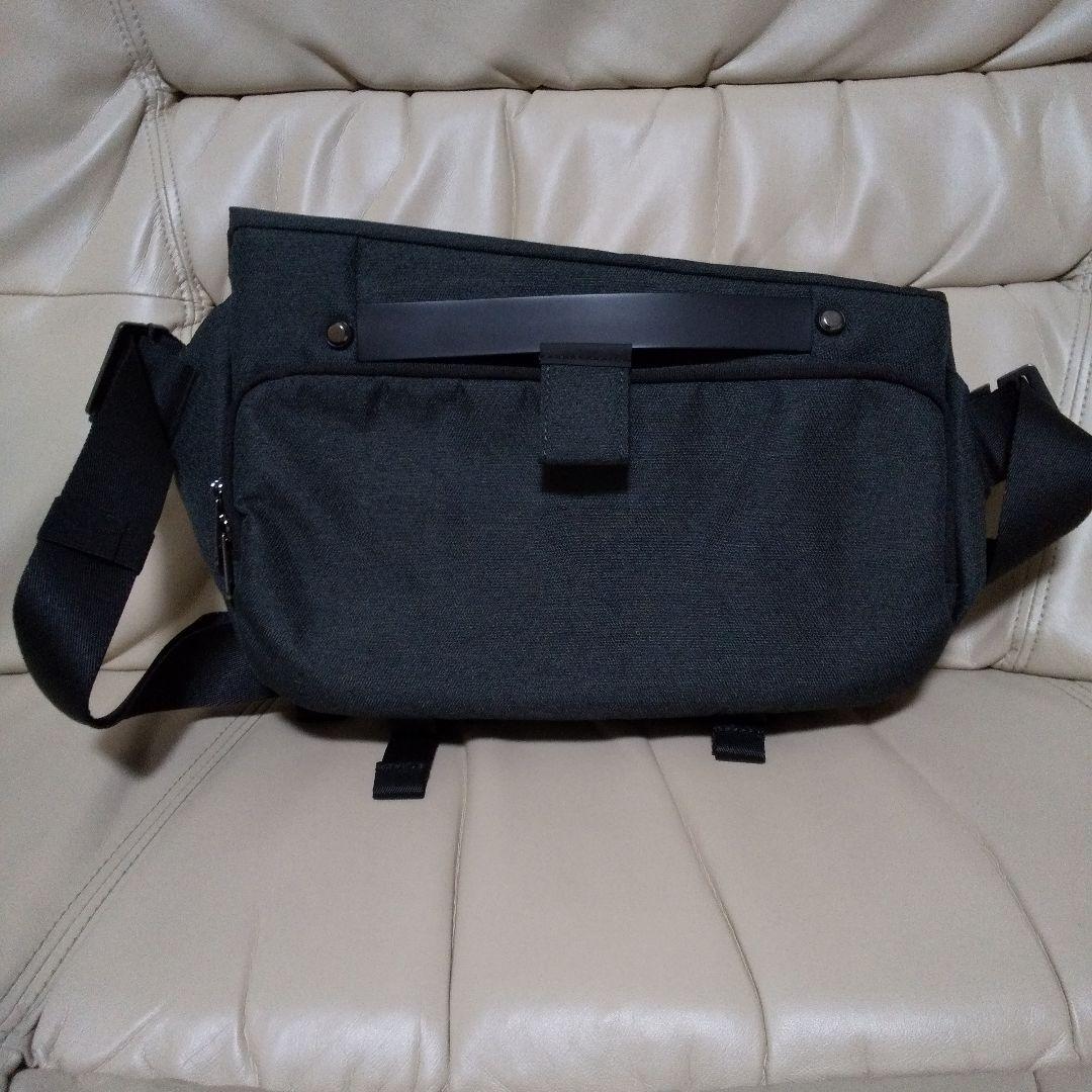 NIID URBANATURE R1 Sling Bag ボディーバッグ