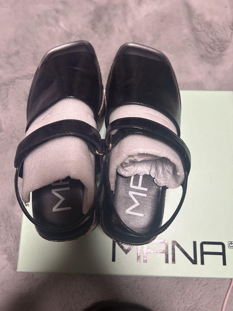 MANA 厚底サンダル　完売サイズ パイソン✖️ブラック　２３センチ　ほぼ新品 MANA 厚底サンダル 完売サイズ パイソン✖️ブラック 23センチ