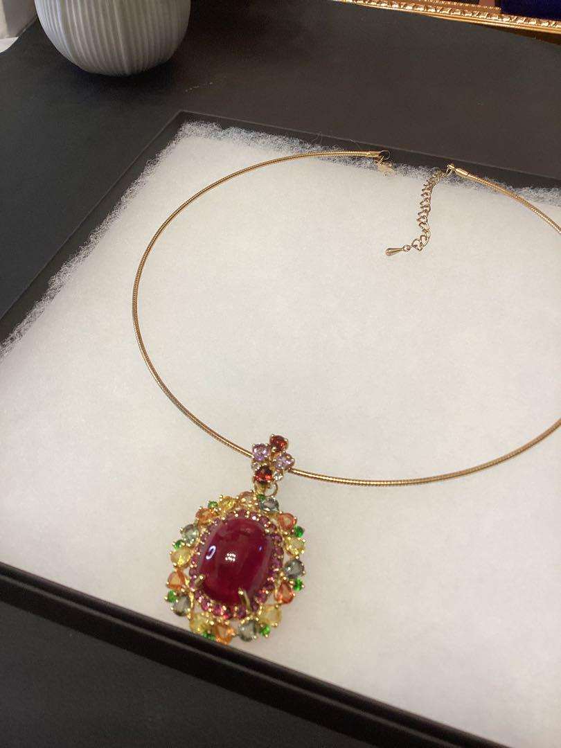 【国内配送】 天然石取り巻きルビーカボションクリッカートップ➕おまけ アクセサリー